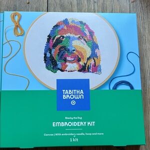 Tabitha Multicolor Dog Embroidery Set